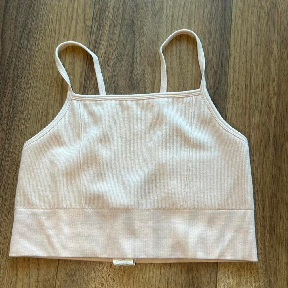 Fabletics pink‎ crop top